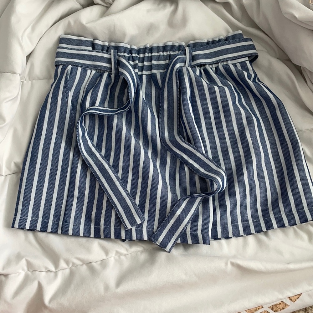Forever 21 blue and white striped shorts